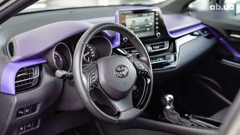 Toyota C-HR 2020 - фото 14