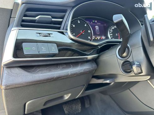 Audi Q8 2019 - фото 11