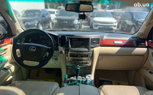 Lexus LX 2008 - фото 17