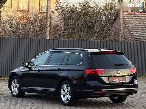 Volkswagen Passat 2022 - фото 6