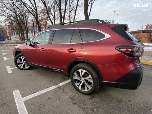 Subaru Outback 2022 вишневый - фото 5