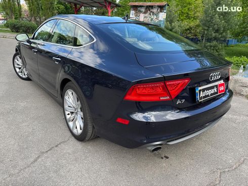 Audi A7 2014 синий - фото 7