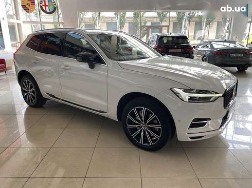 Volvo XC60 2020 - фото 12