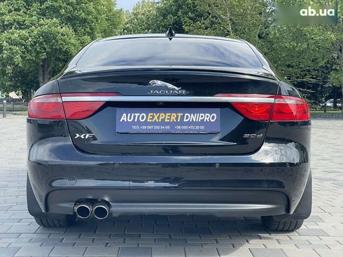 Jaguar XF 2016 - фото 24