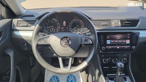 Skoda Superb 2019 - фото 4