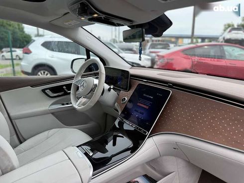 Mercedes-Benz EQE-Класс 2023 - фото 12