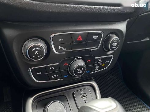 Jeep Compass 2017 - фото 19