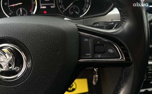 Skoda Superb 2019 - фото 15