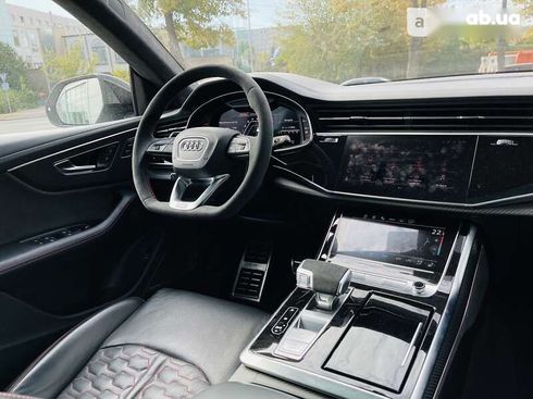 Audi RS Q8 2021 - фото 9