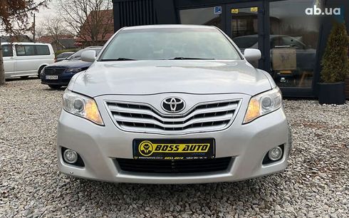 Toyota Camry 2011 - фото 2