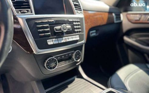 Mercedes-Benz M-Класс 2011 - фото 12