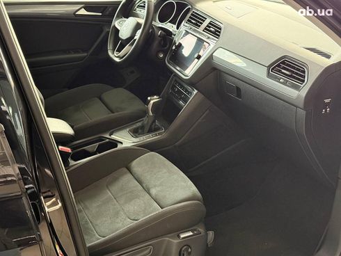 Volkswagen Tiguan 2021 черный - фото 20