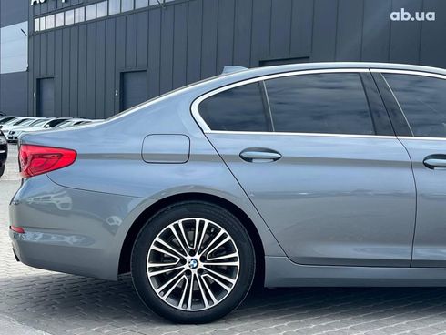 BMW 5 серия 2019 серый - фото 9