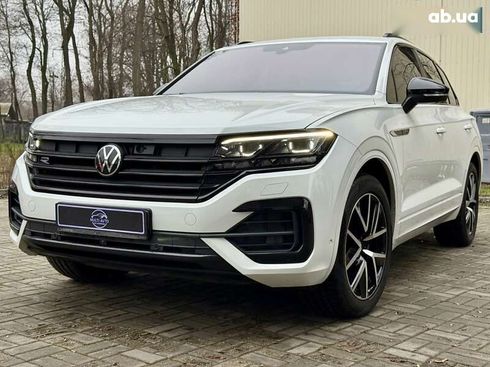 Volkswagen Touareg 2023 - фото 3