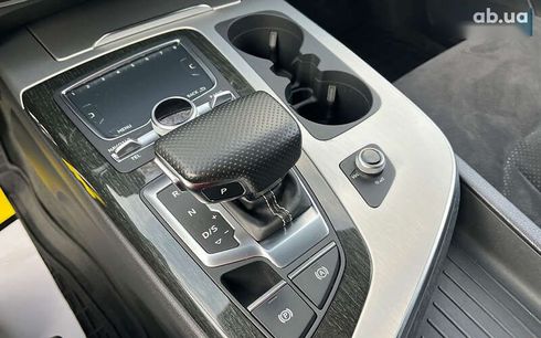 Audi Q7 2017 - фото 12