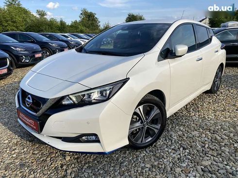 Nissan Leaf 2020 - фото 11