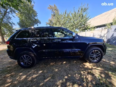 Jeep Grand Cherokee 2017 черный - фото 19