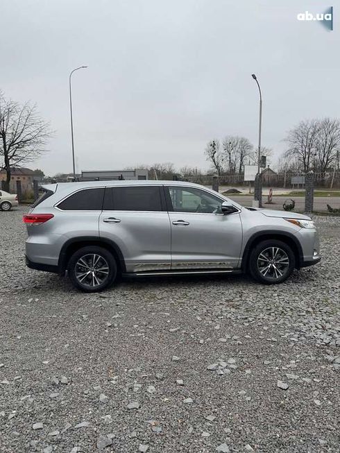Toyota Highlander 2017 - фото 6
