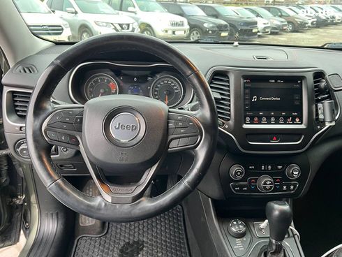 Jeep Cherokee 2018 зеленый - фото 44