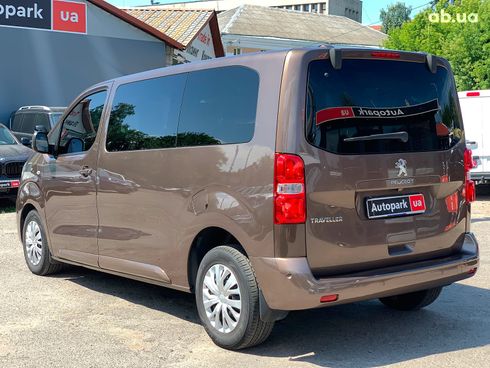 Peugeot Traveller 2017 коричневый - фото 7