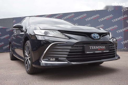 Toyota Camry 2021 - фото 10