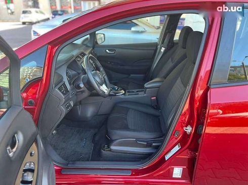 Nissan Leaf 2021 - фото 16