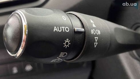 Peugeot 308 2020 - фото 16