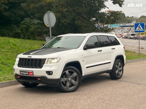 Jeep Grand Cherokee 2012 белый - фото 15