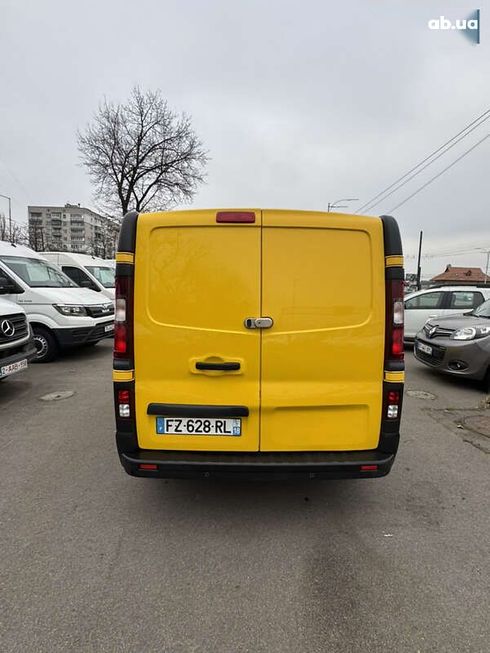 Renault Trafic 2021 - фото 9