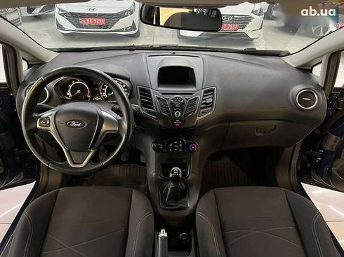 Ford Fiesta 2016 - фото 14