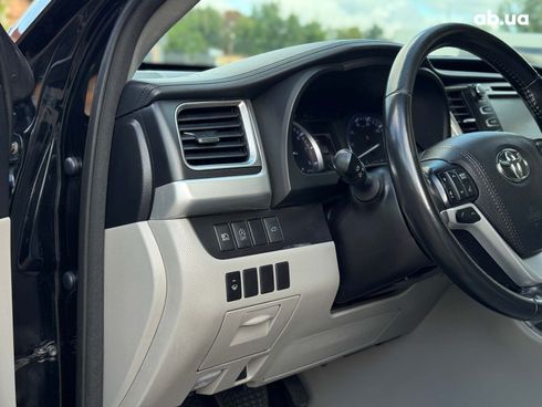 Toyota Highlander 2017 черный - фото 36