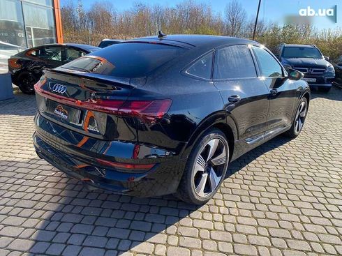 Audi E-Tron 2020 - фото 6