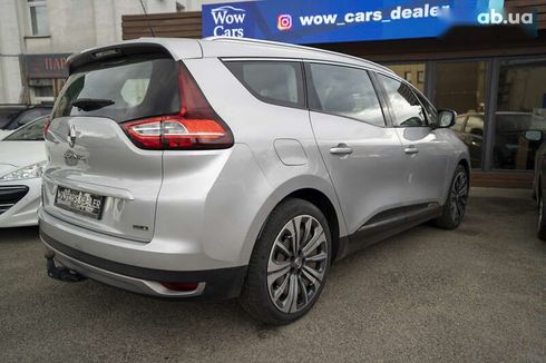Renault Scenic 2017 - фото 13