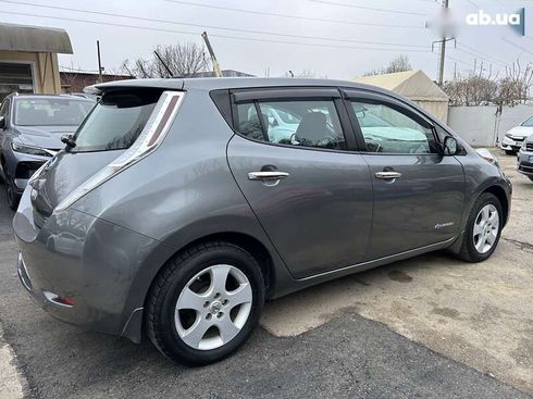 Nissan Leaf 2015 - фото 16