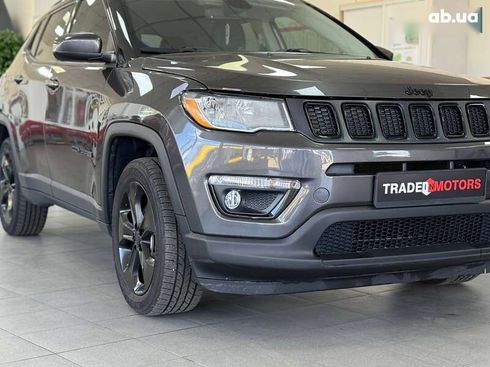 Jeep Compass 2018 - фото 11