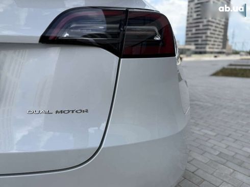 Tesla Model Y 2024 - фото 12