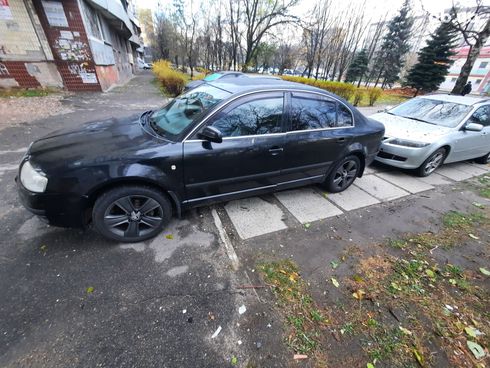 Skoda Superb 2005 черный - фото 2