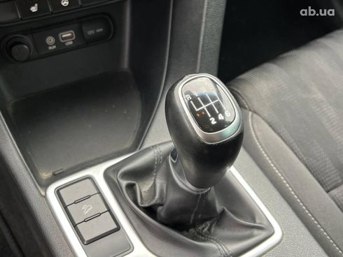 Kia Sportage 2016 белый - фото 35