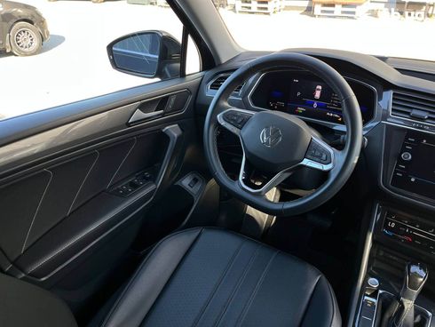 Volkswagen Tiguan 2021 черный - фото 26