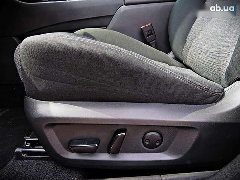 Nissan Rogue 2020 - фото 25