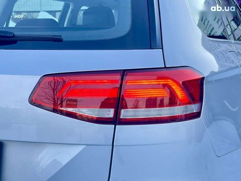 Volkswagen Passat 2018 - фото 16