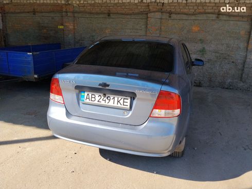 Chevrolet Aveo 2006 синий - фото 6