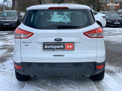 Ford Escape 2015 белый - фото 6