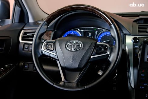 Toyota Camry 2017 синий - фото 3