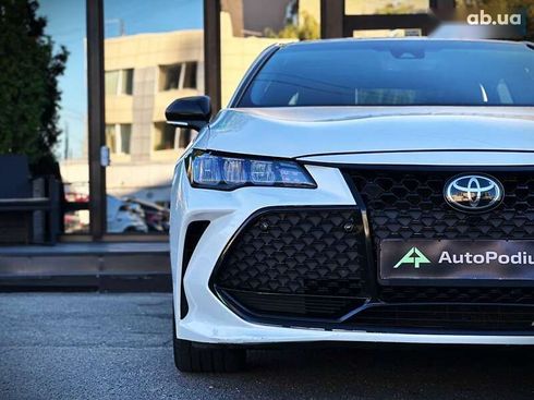 Toyota Avalon 2018 - фото 4