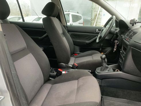 Volkswagen Golf 2001 серый - фото 23