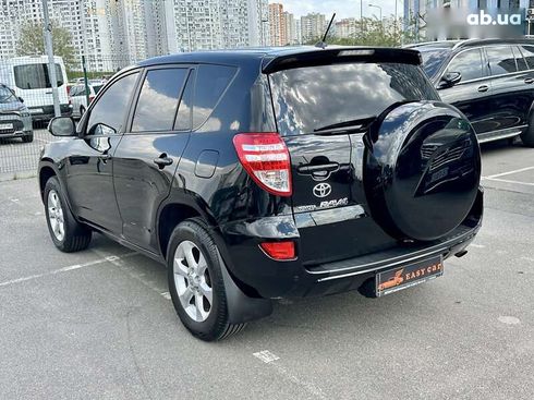 Toyota RAV4 2011 - фото 17