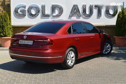 Volkswagen Passat 2018 - фото 17