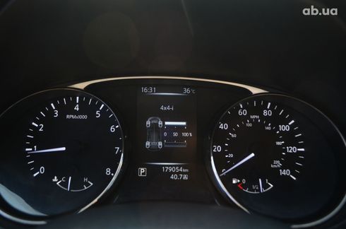 Nissan Rogue 2016 белый - фото 20