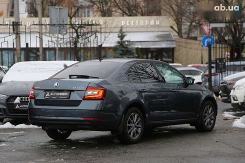 Skoda Octavia 2018 - фото 6